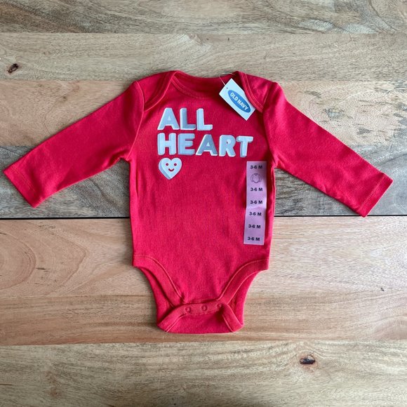 🧸 SALE! (5/$15, 8/$22, 12/$30) Old Navy NWT bodysuit 3-6m baby bodysuit unisex - Picture 1 of 4